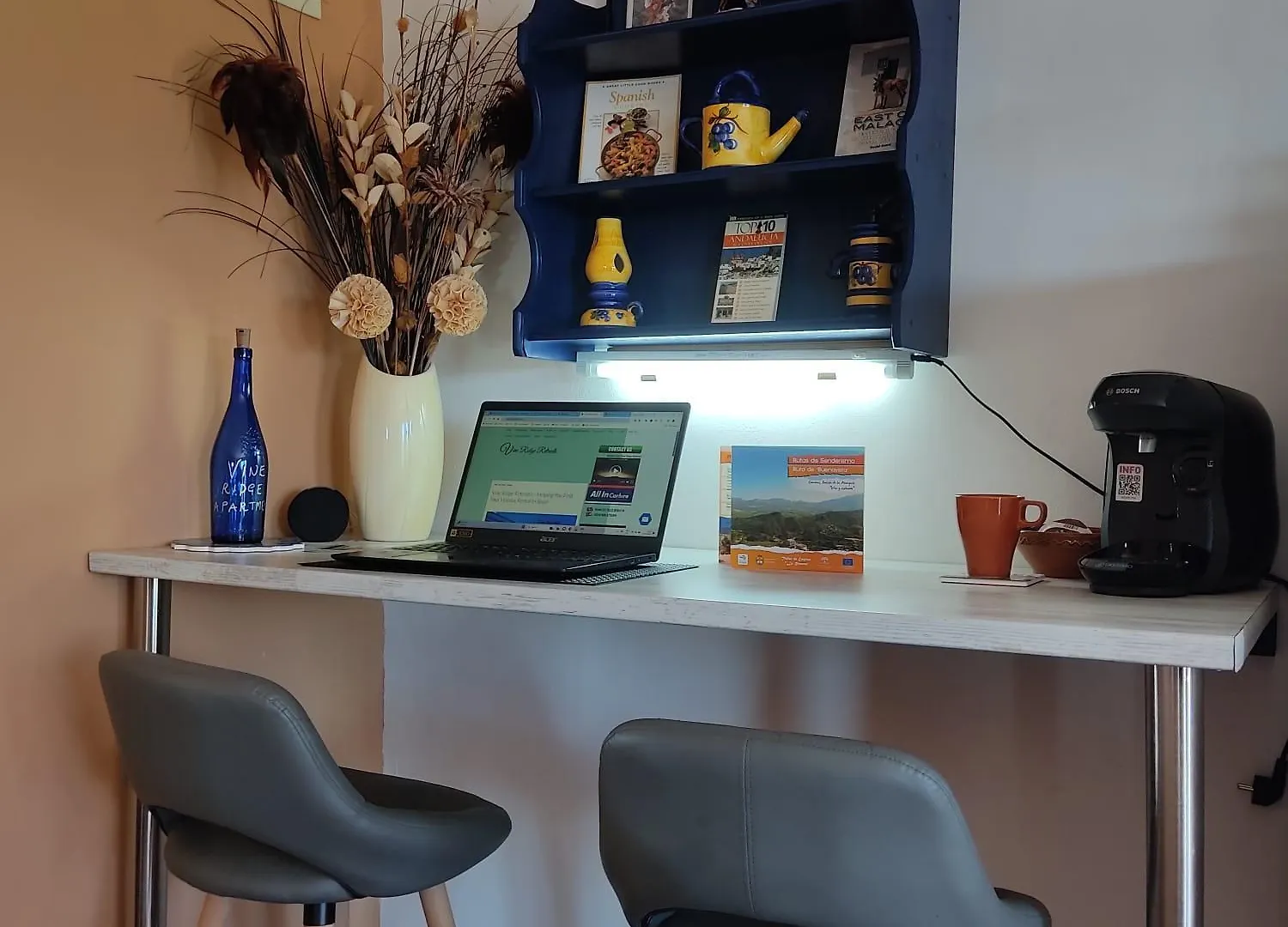 Vine Ridge Studio And Apartment Comares España