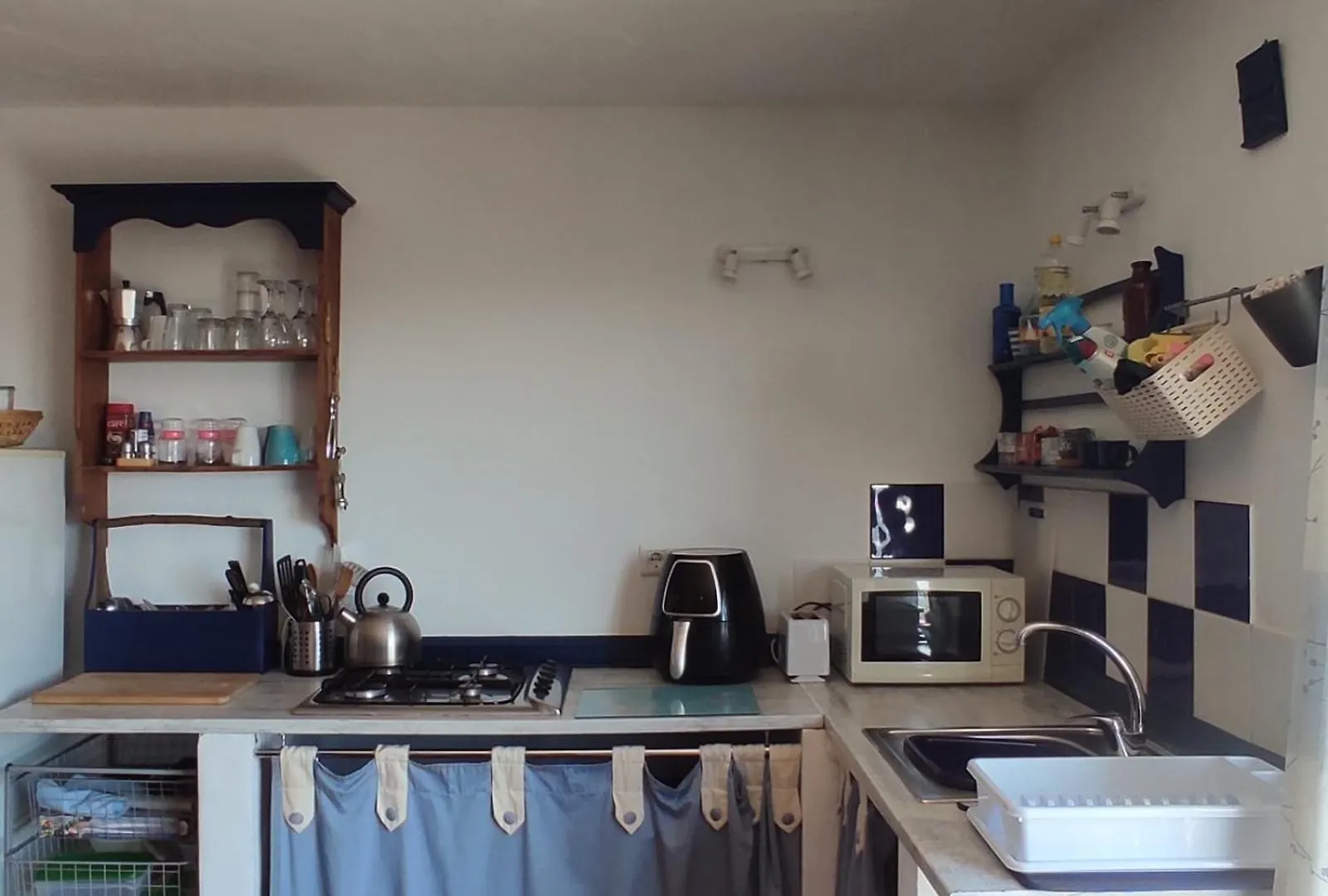 Vine Ridge Studio And Apartment Comares