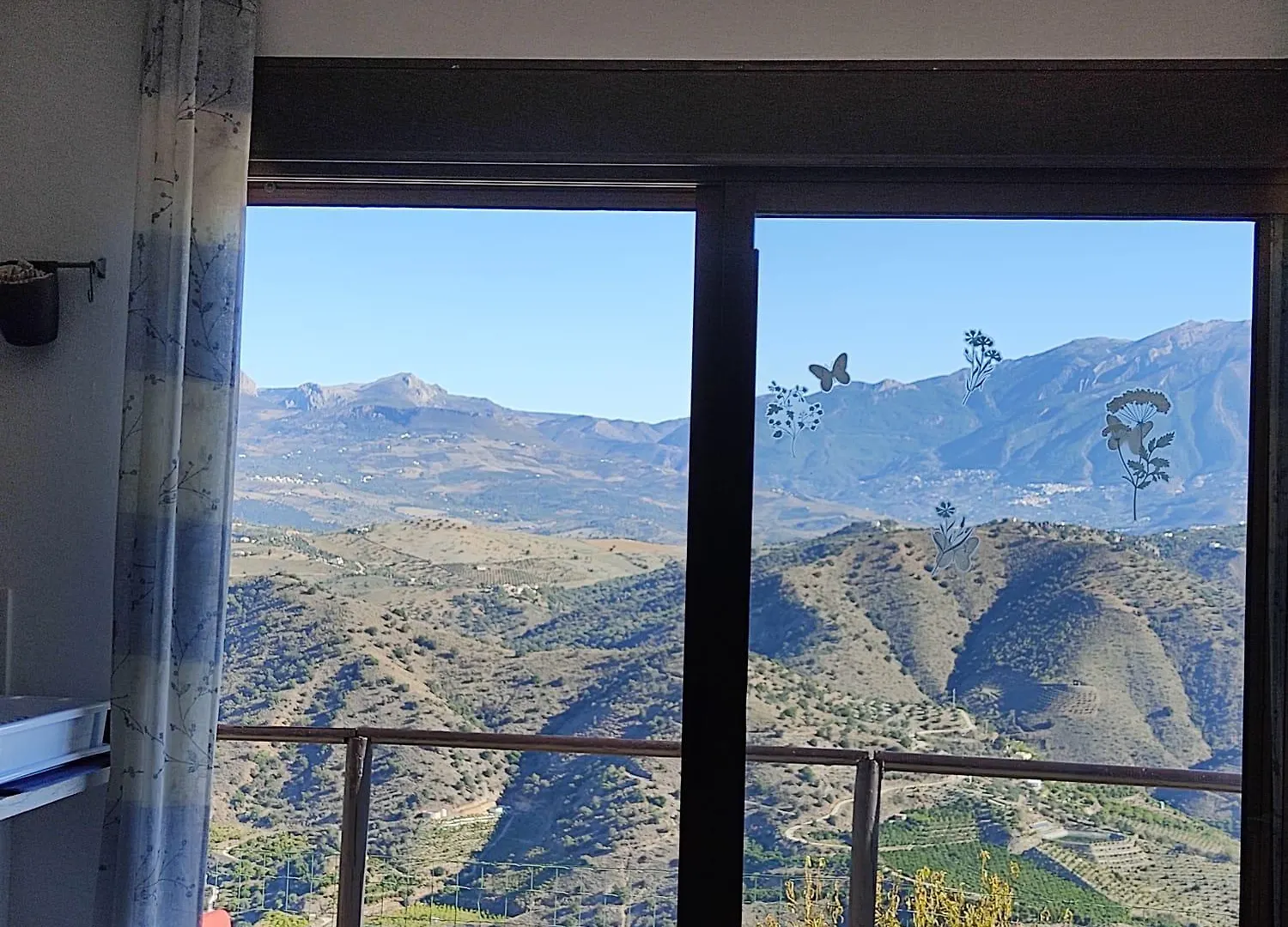 Vine Ridge Studio And Apartment Comares