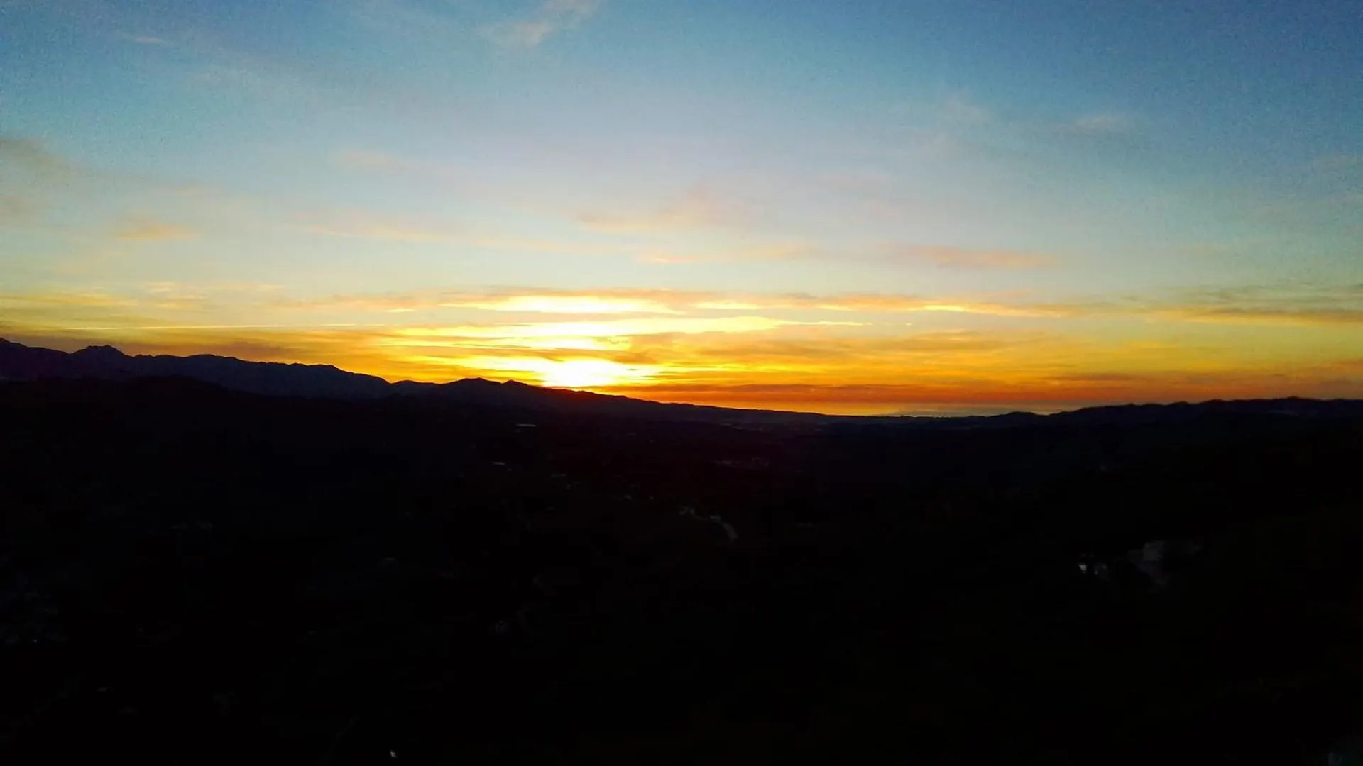 Vine Ridge Studio And Apartment Comares