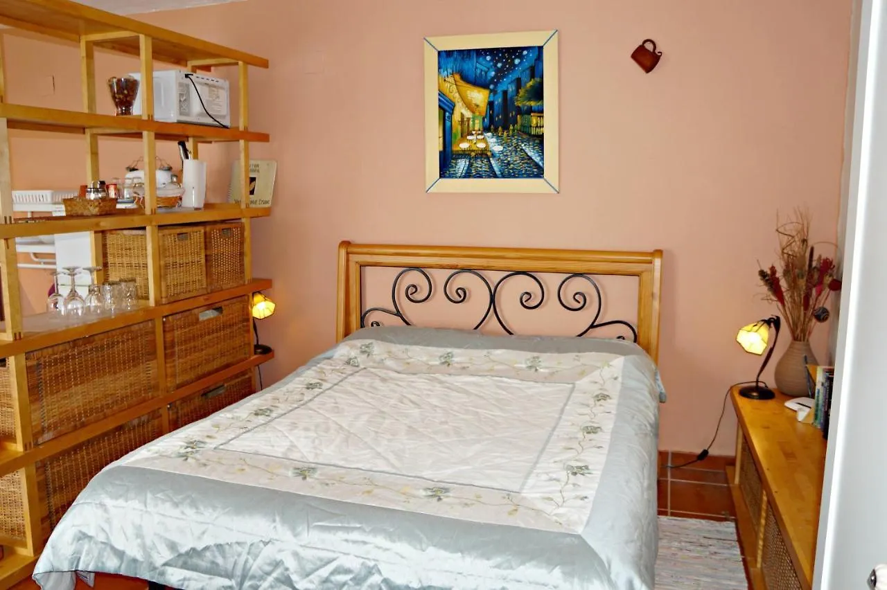 Vine Ridge Studio And Apartment Comares